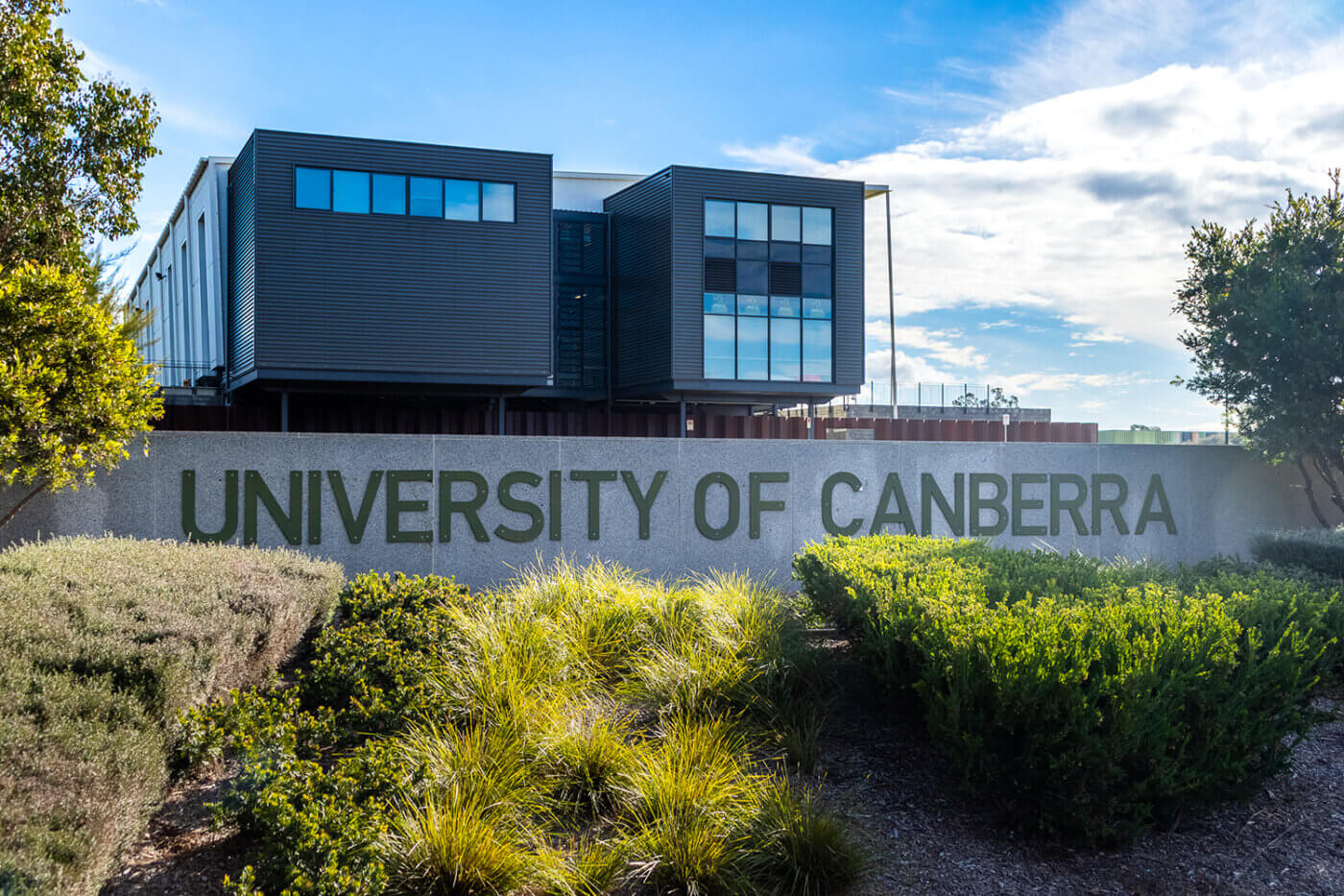 University of Canberra College