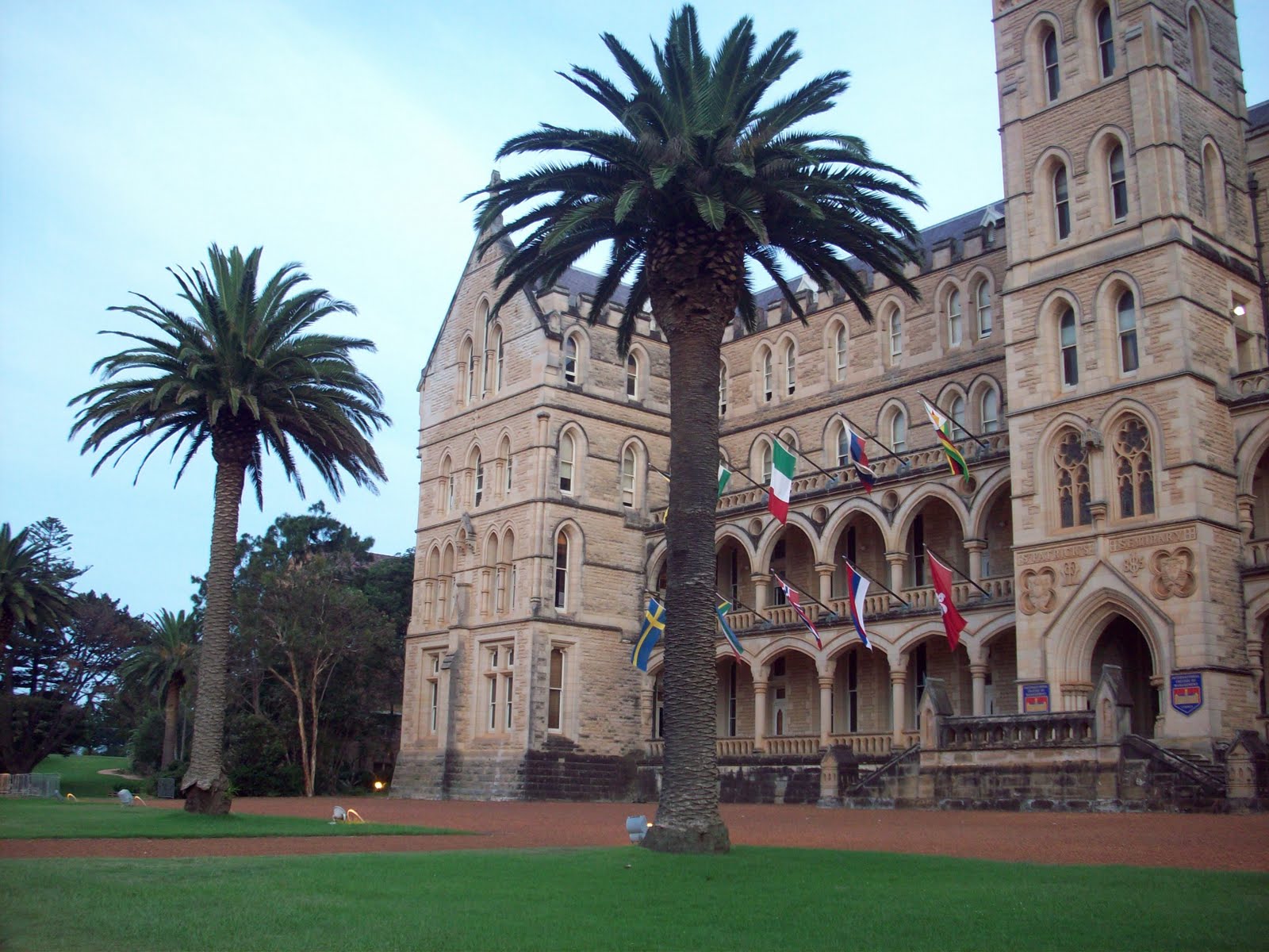 The International College of Management Sydney